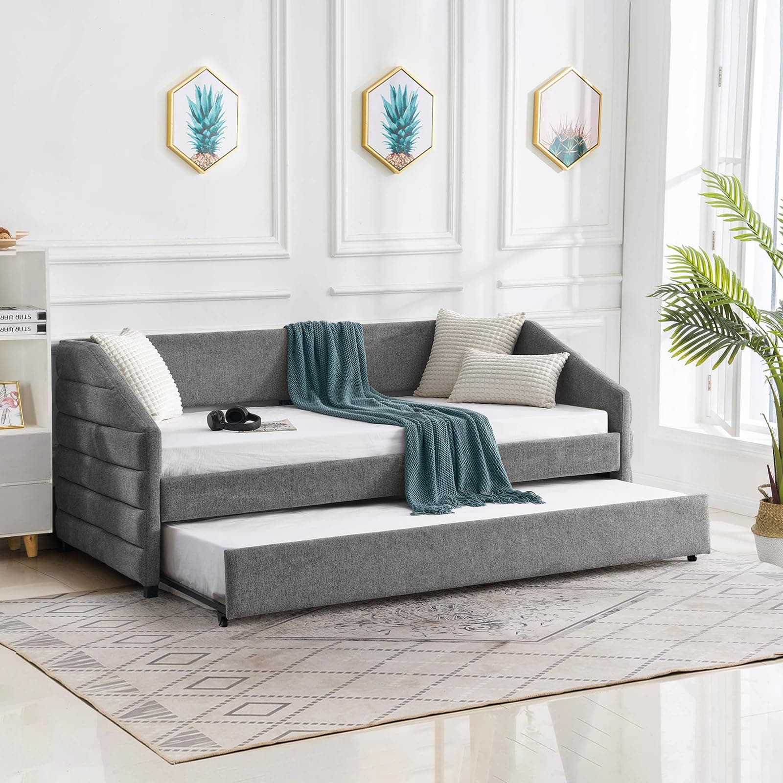 Modern Linen Upholstered Daybed with Trundle