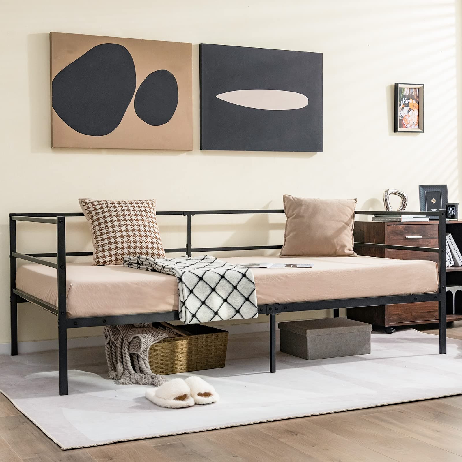 Giantex Black Metal Twin Daybed with Slats & Guardrails